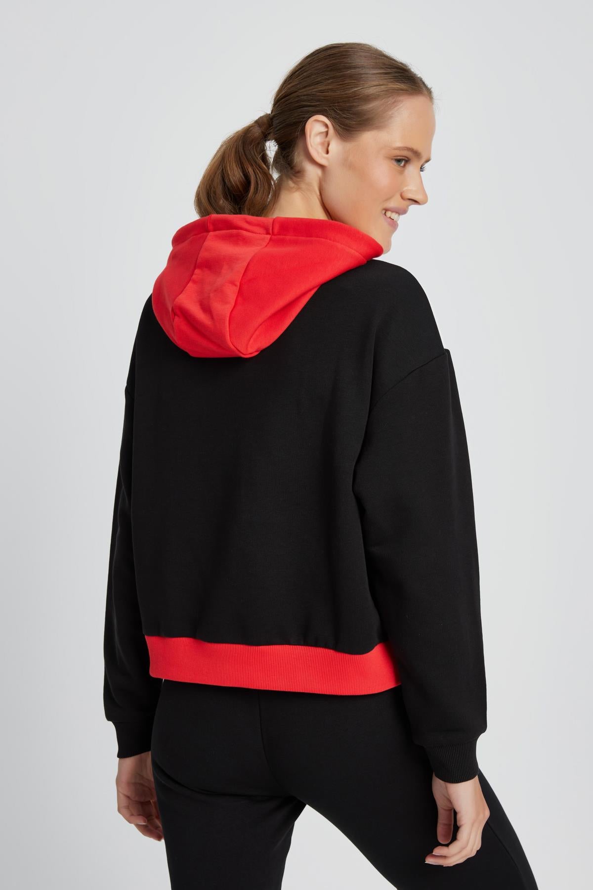 Ellesse Kadın Kapüşonlu Sweatshirt EF062-BK