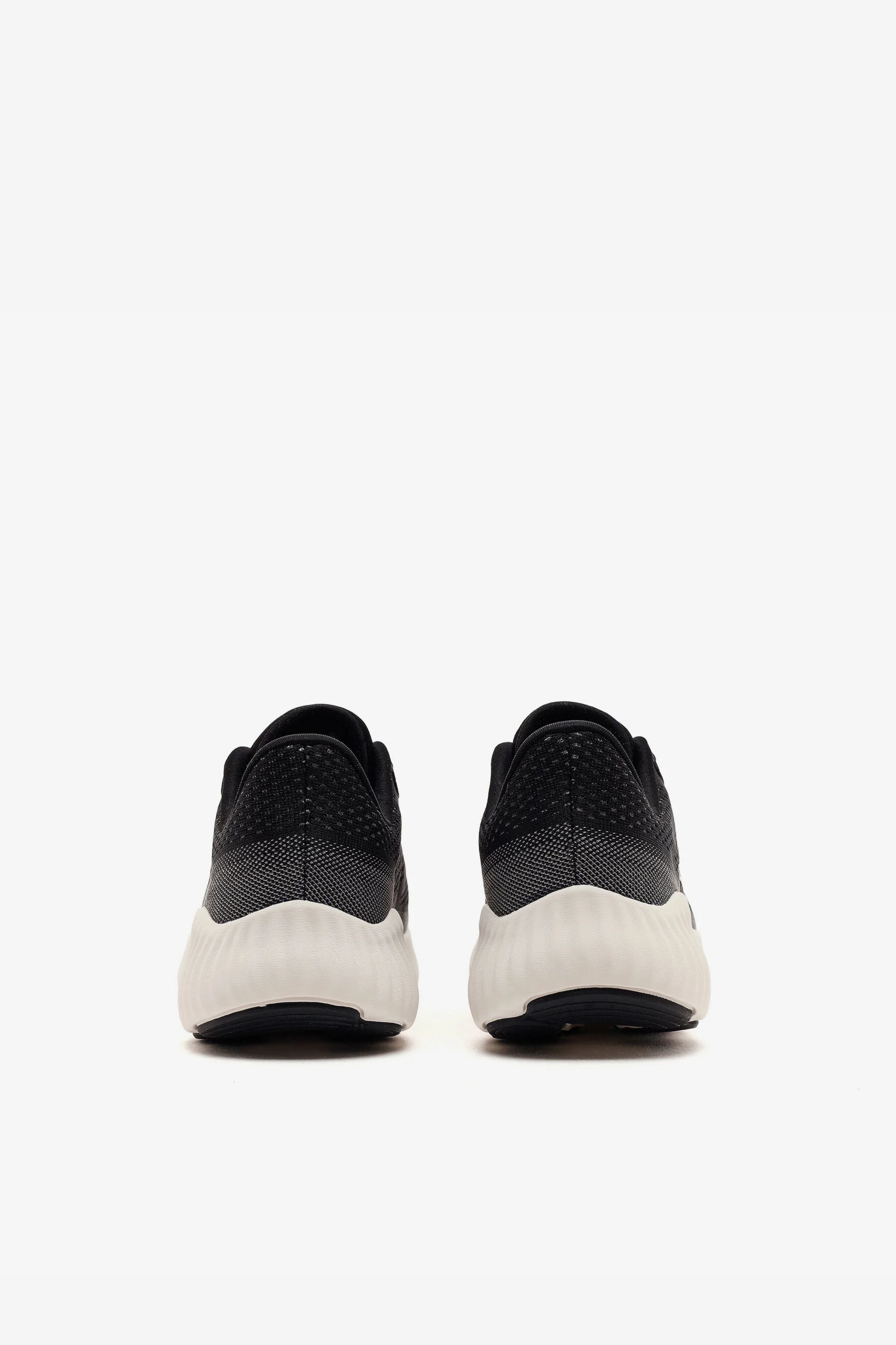 Skechers Go Run Now Kadın Ayakkabı 129735-BKW