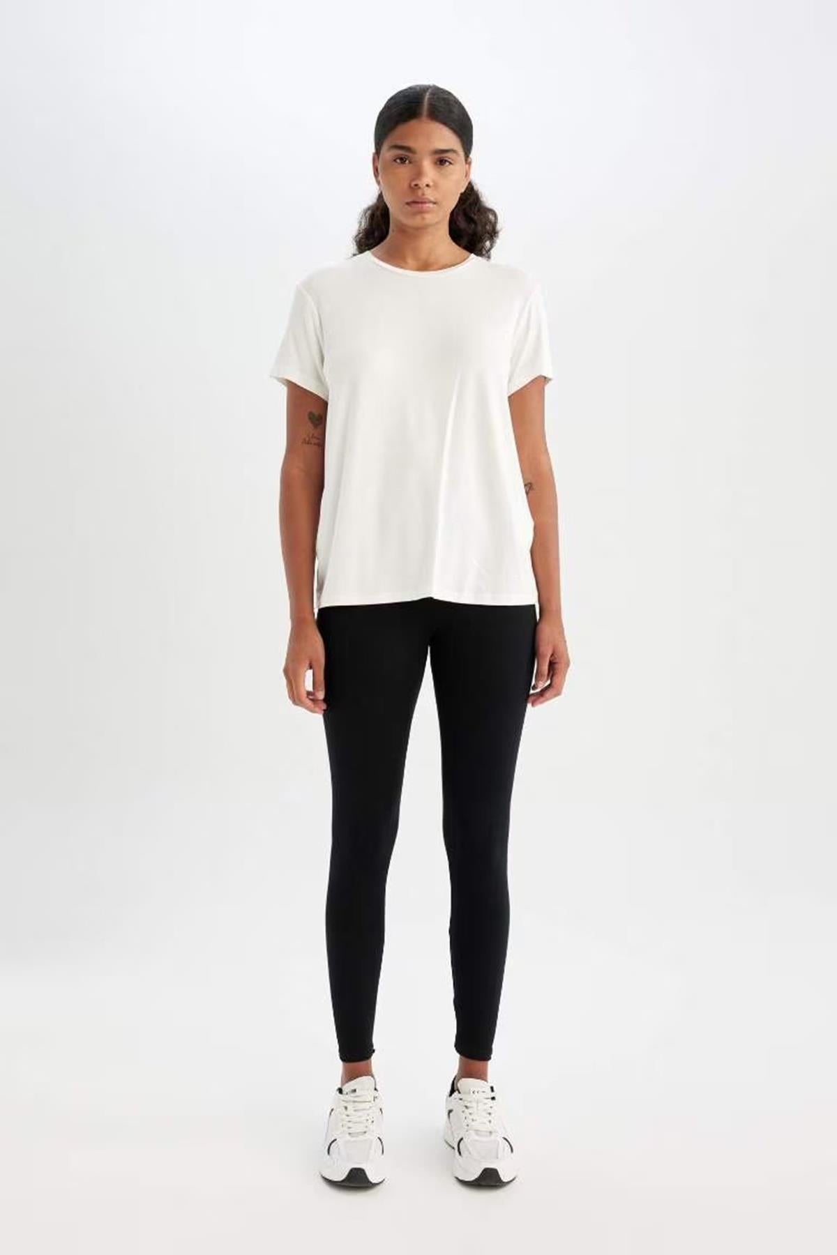 Defactofit Kadın Tişört D1904Axtrb