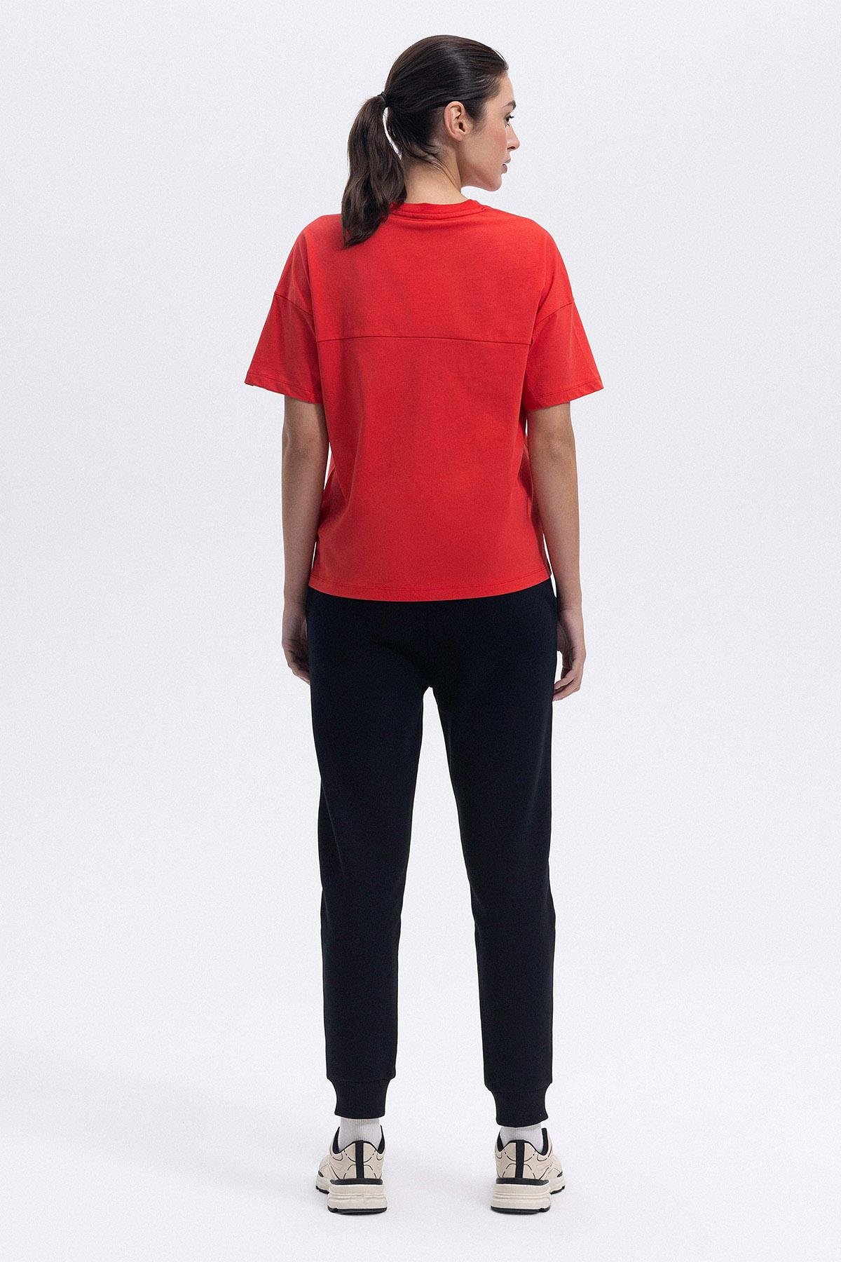 Ellesse Kadın Tişört EF394-RD