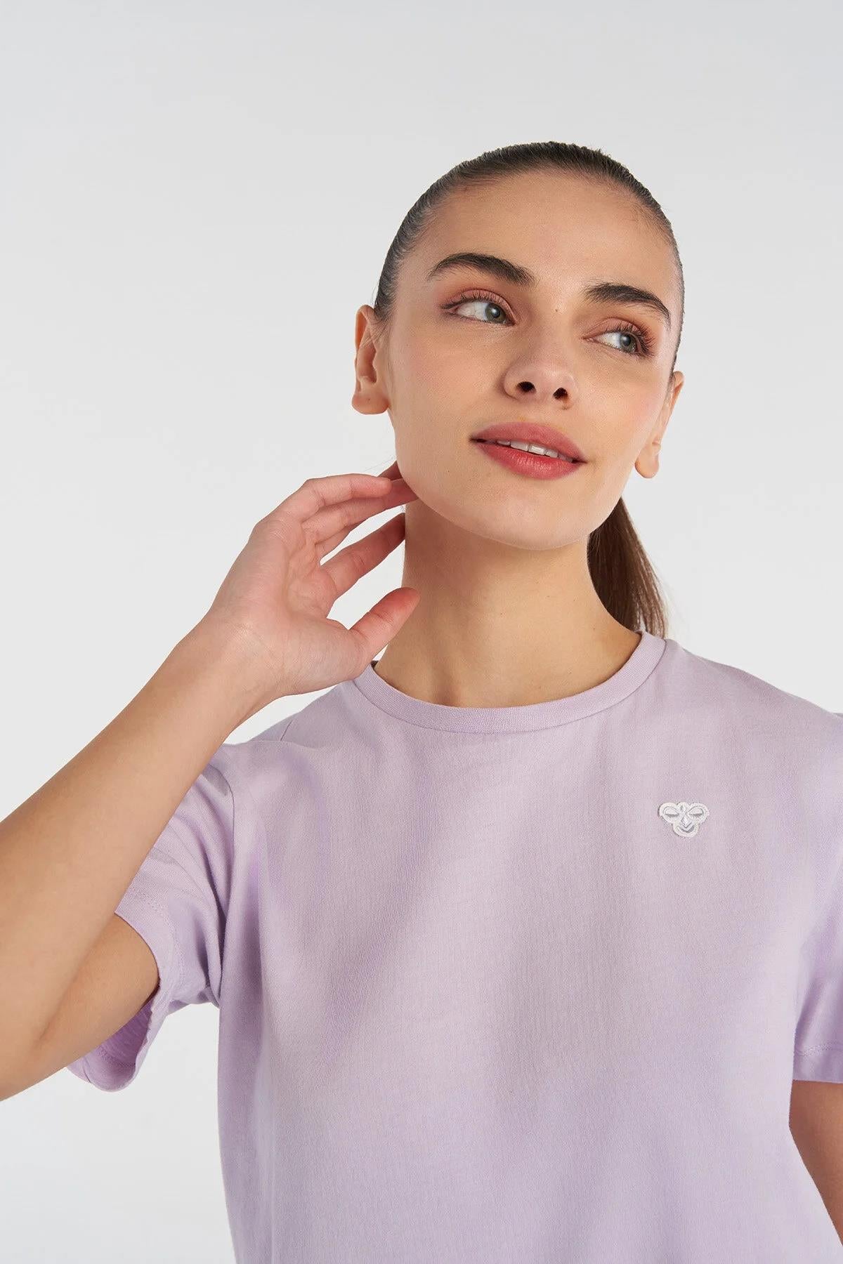 Hummel T-İc İcona Kadın Tişört 911867-3182