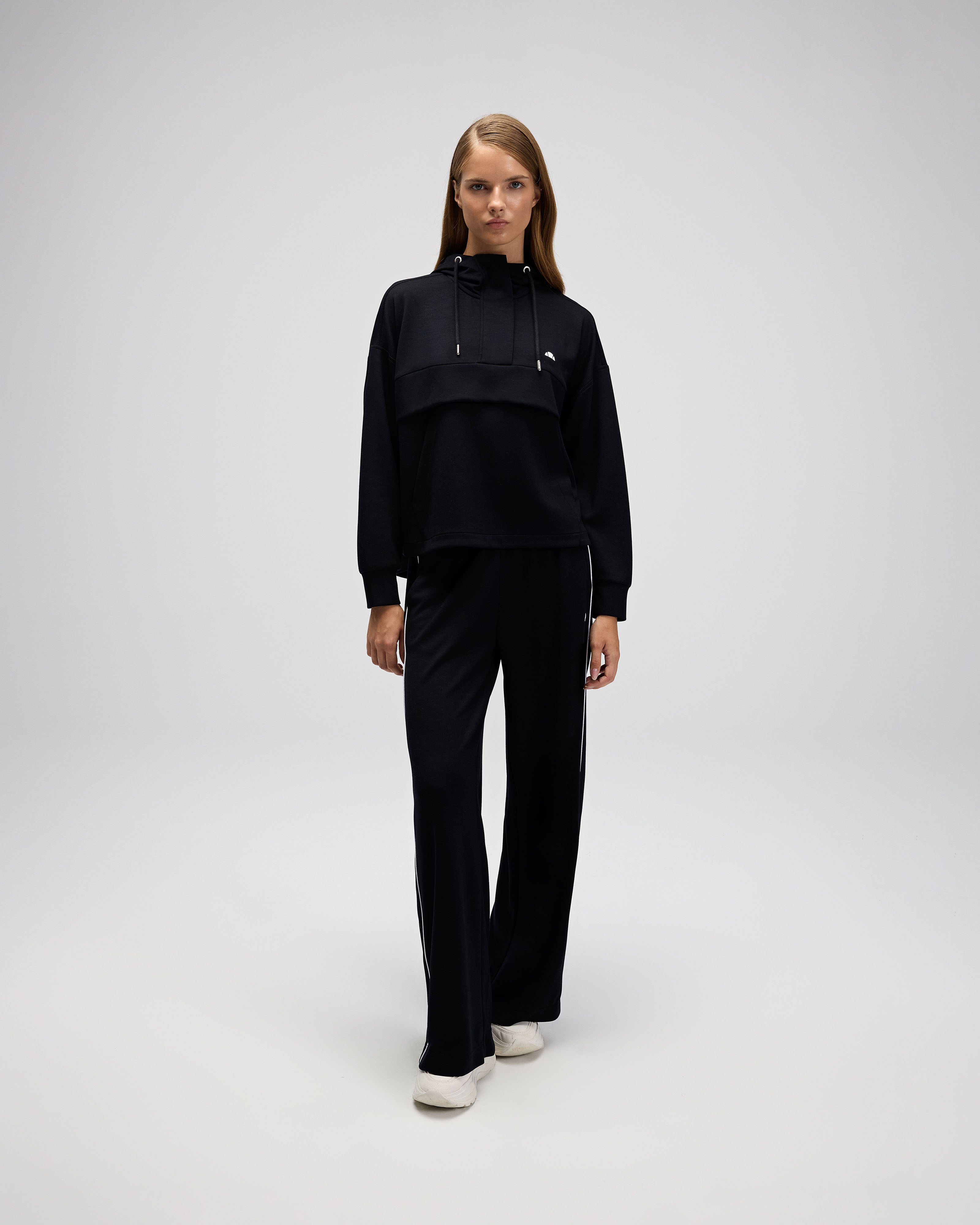 Ellesse Kadın Kapüşonlu Sweatshirt Ef551-Bk