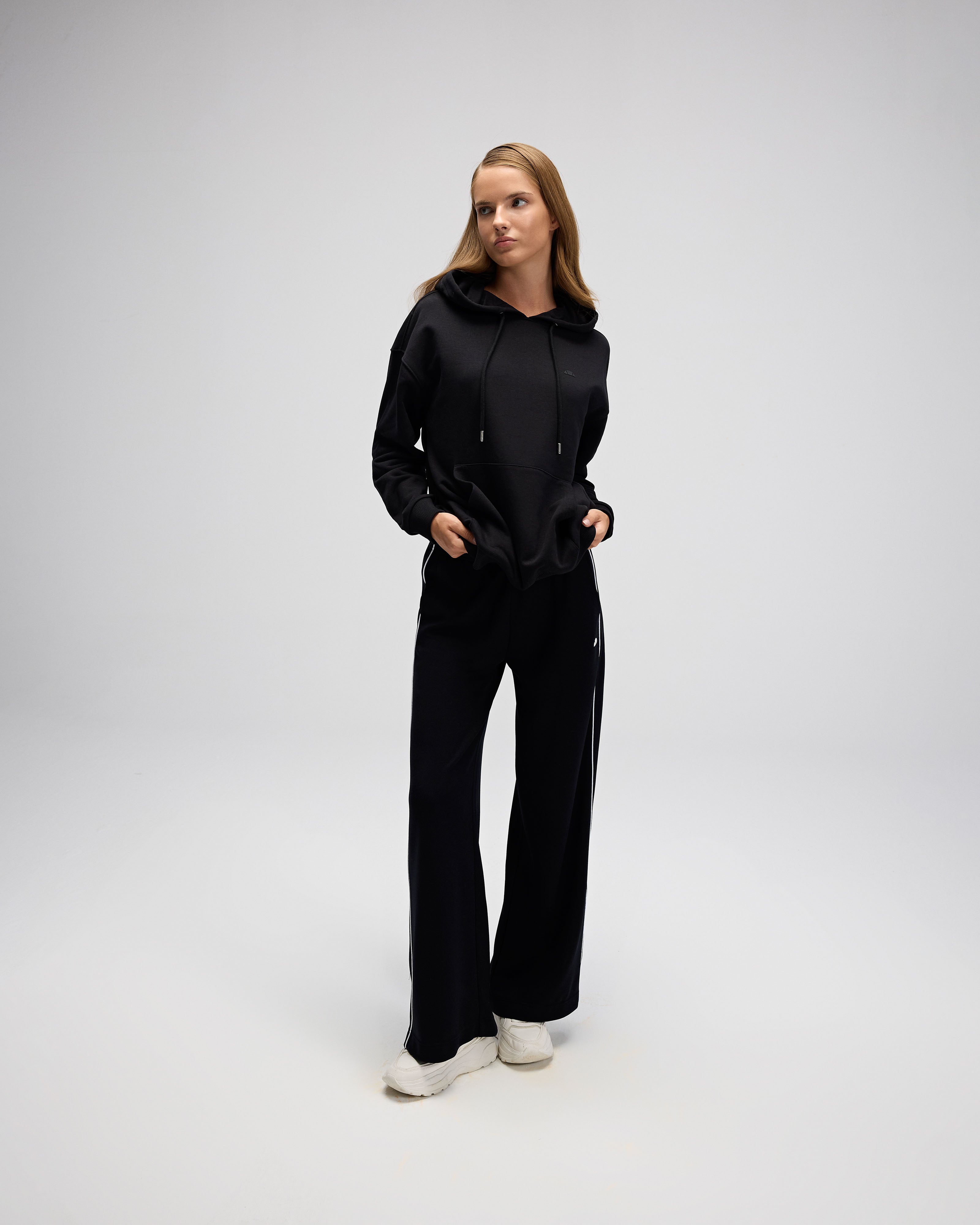 Ellesse Kadın Kapüşonlu Sweatshirt Ef526-Bk