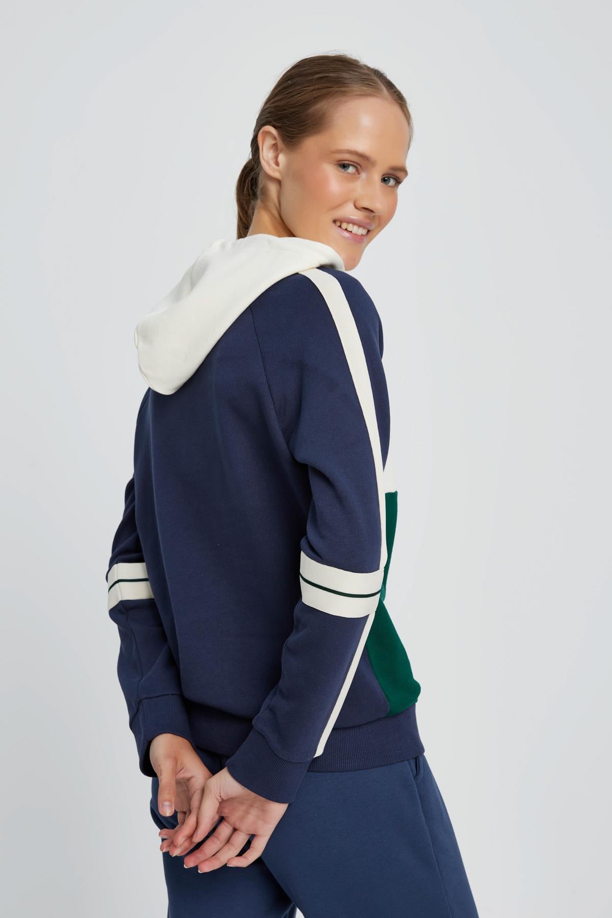 Ellesse Kadın Kapüşonlu Sweatshirt EF082-GRN