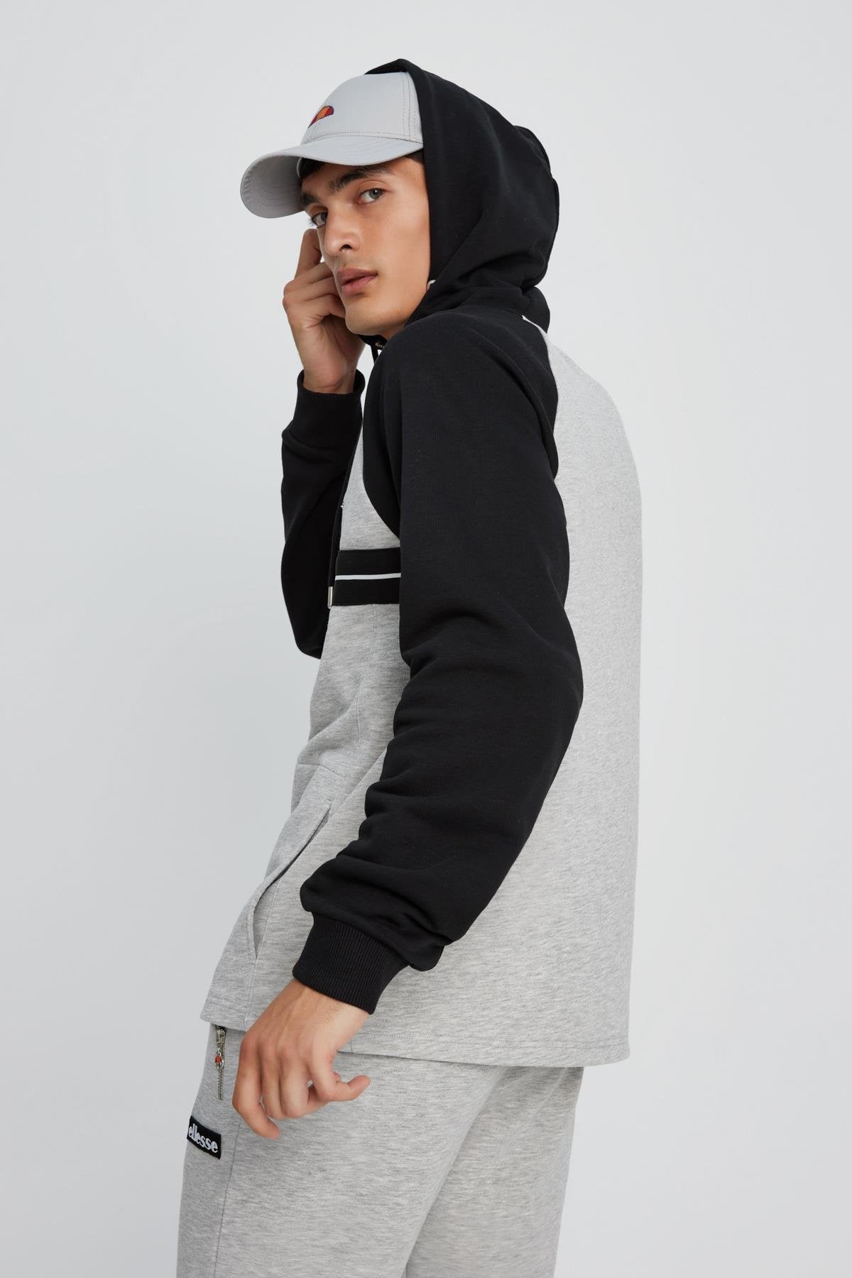 Ellesse Erkek Kapüşonlu Sweatshirt EM080-GR