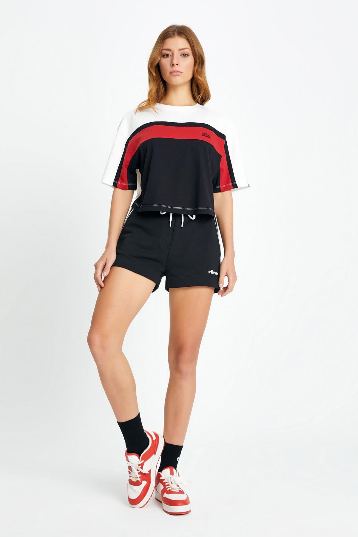 Ellesse Kadın Tişört EF111-BK