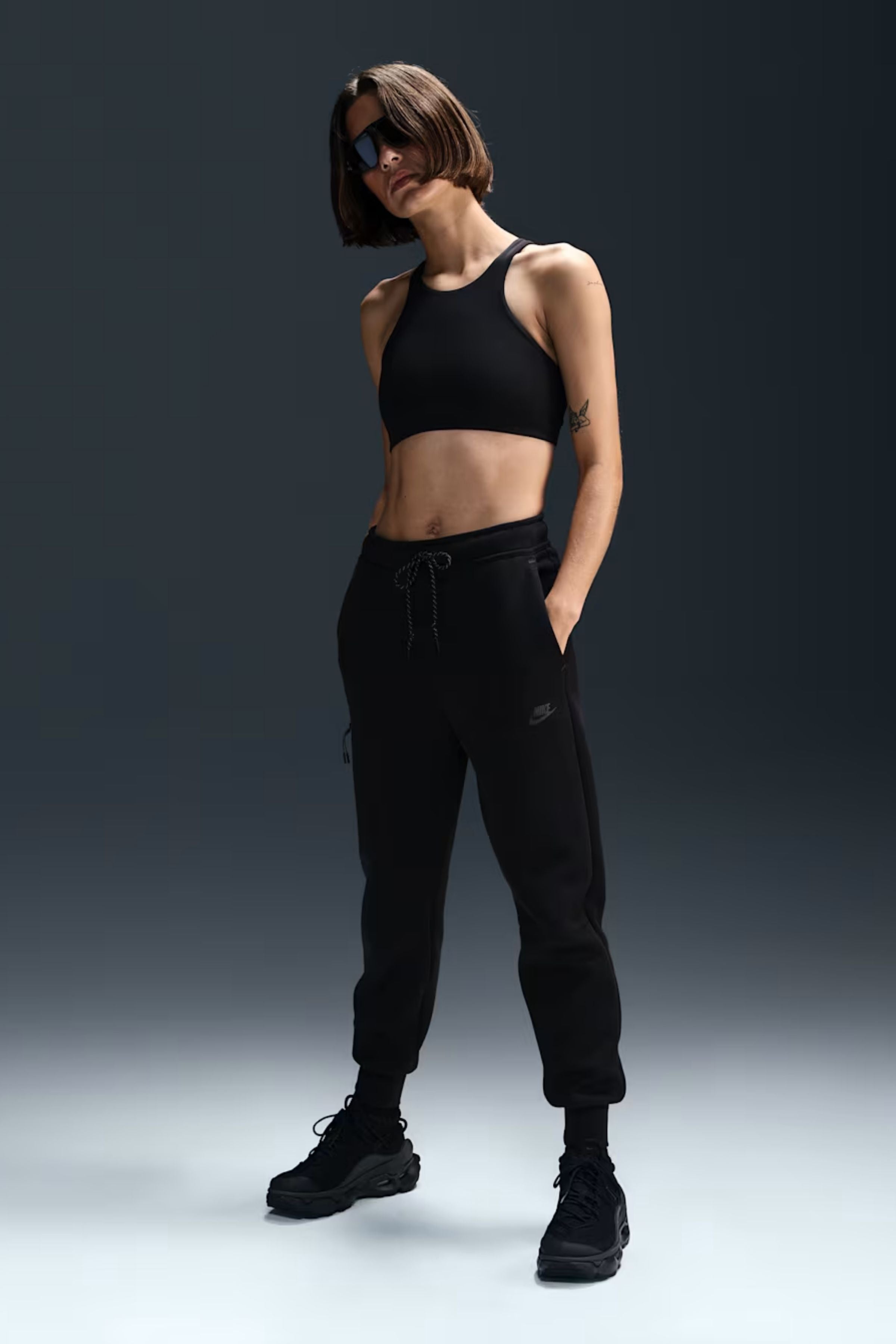Nike Sportswear Tech Kadın Eşofman Altı Hv6779-010