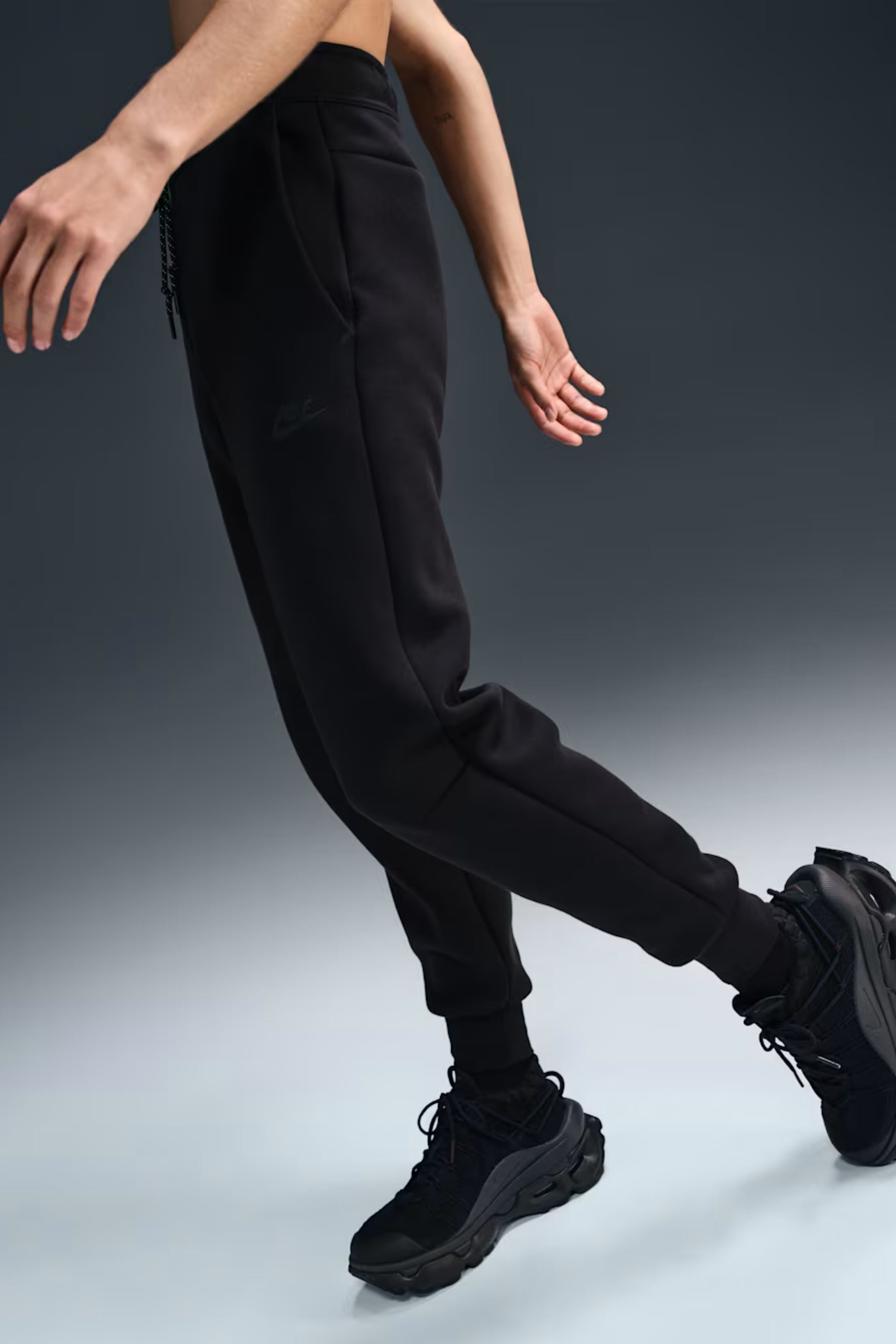 Nike Sportswear Tech Kadın Eşofman Altı Hv6779-010