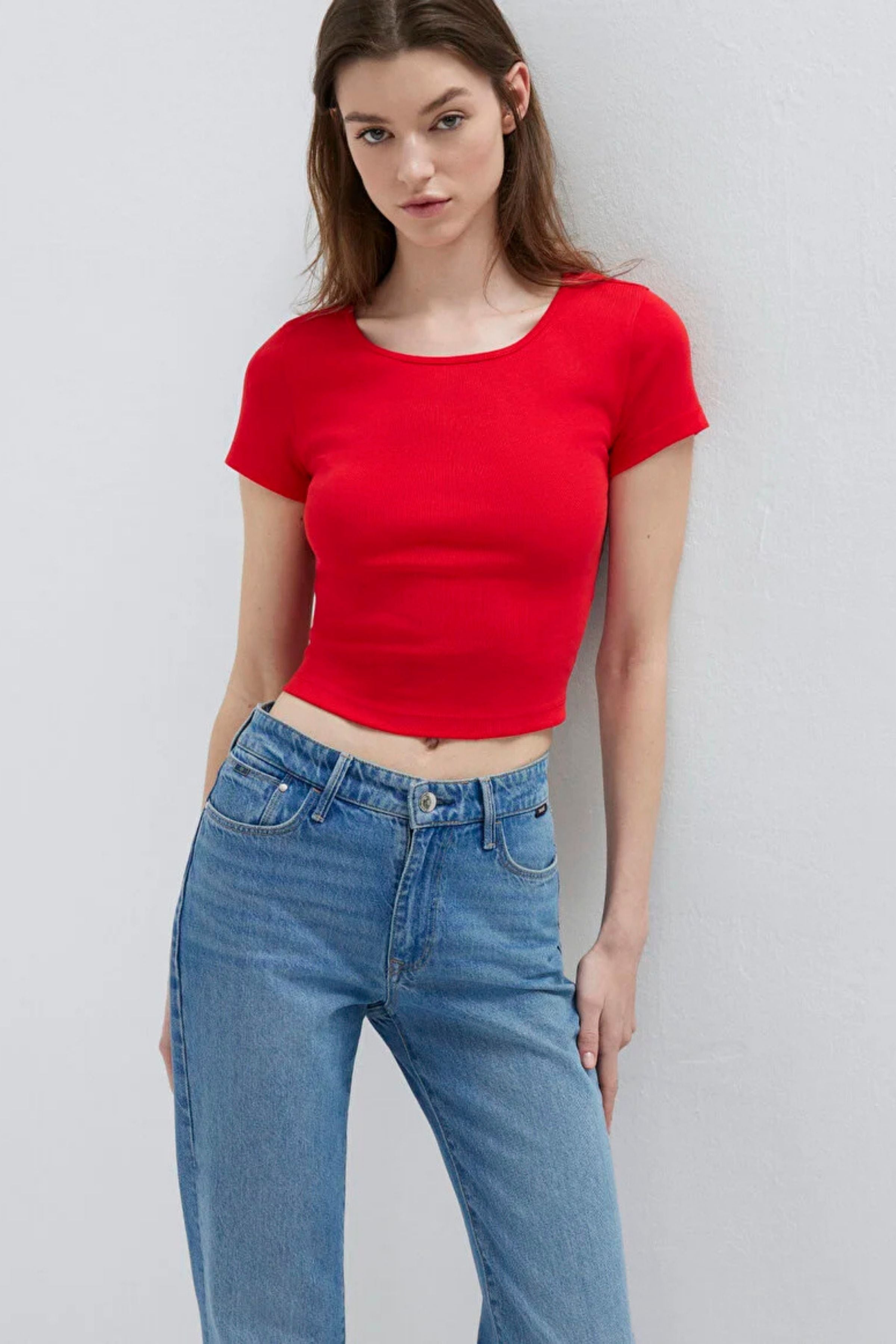 Mavi Yuvarlak Yaka Crop Basic Çin Kırmızısı Kadın Tişört M1612374-70467