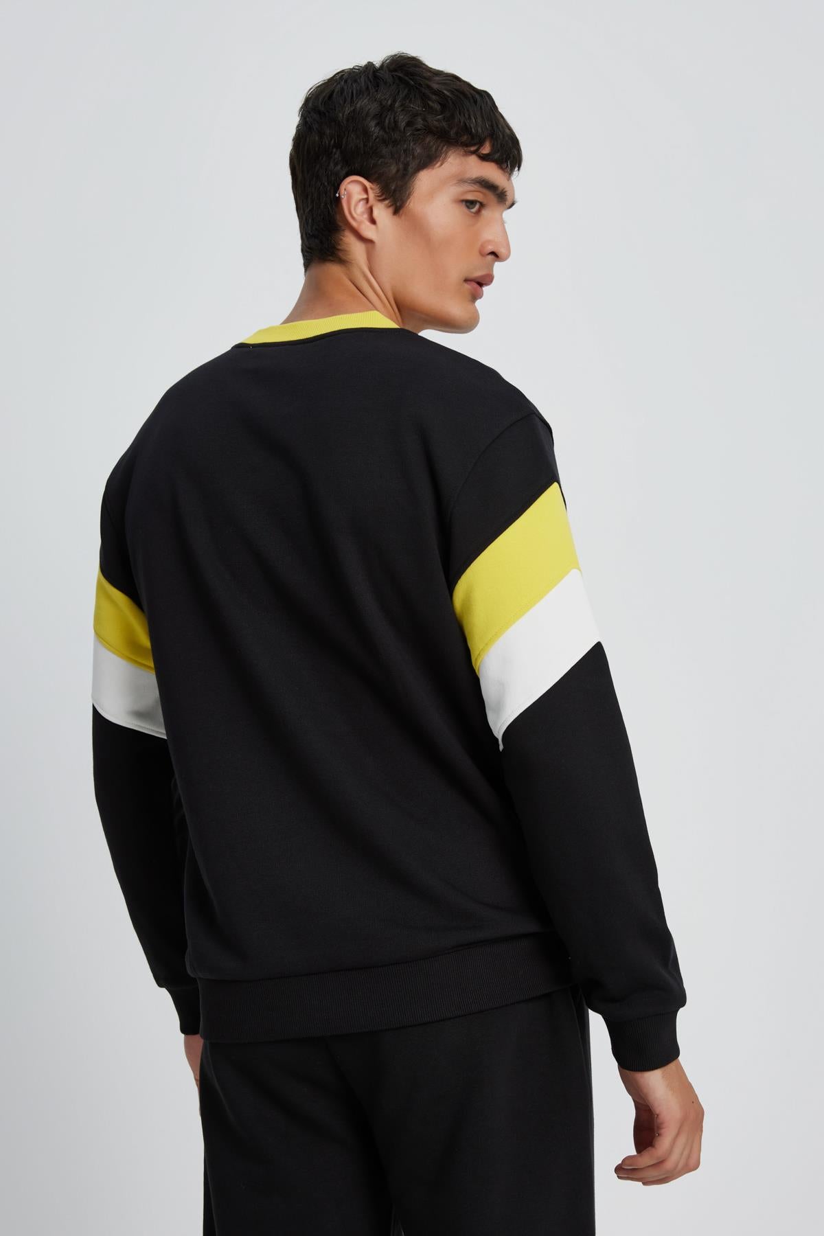 Ellesse Erkek Sweatshirt EM082-BK